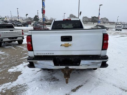 Used 2018 Chevrolet Silverado 2500 W/T w/ WT Convenience Package image 4