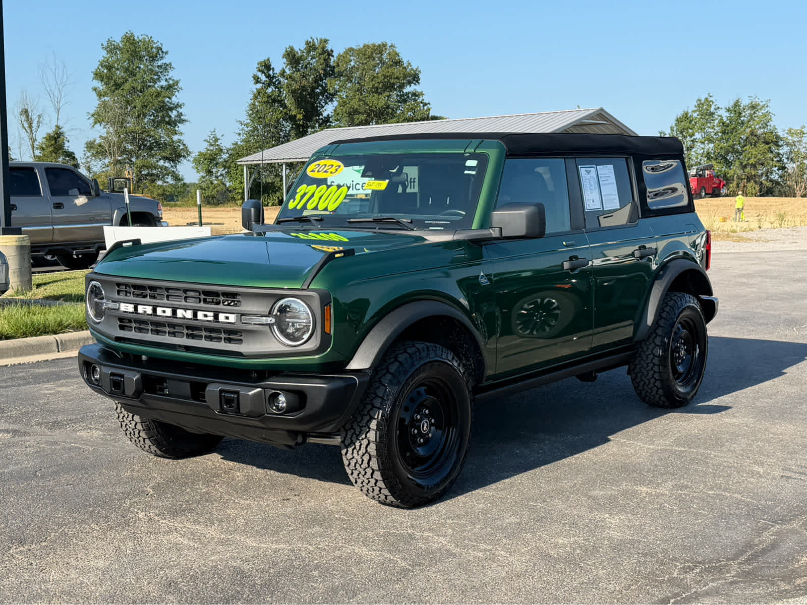 Used 2023 Ford Bronco Black Diamond AWD/4WD image 3