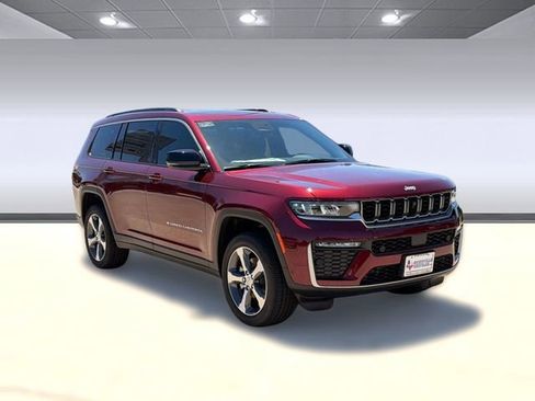 New 2026 Jeep Grand Cherokee L Limited AWD/4WD image 7