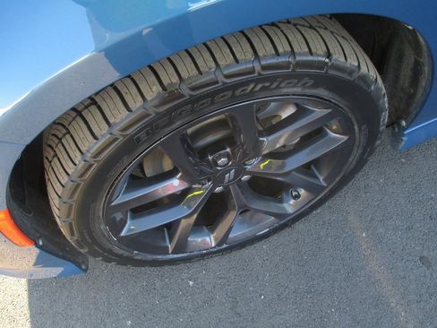 Used 2022 Dodge Charger R/T w/ Blacktop Package image 11