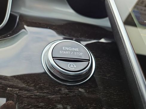 New 2026 Mercedes-Benz C 300 4MATIC Sedan image 6