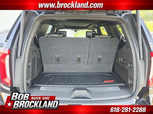 Used 2021 GMC Yukon Denali w/ Denali Ultimate Package AWD/4WD image 16