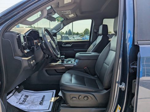 Certified 2022 Chevrolet Silverado 1500 RST w/ Convenience Package II AWD/4WD image 11