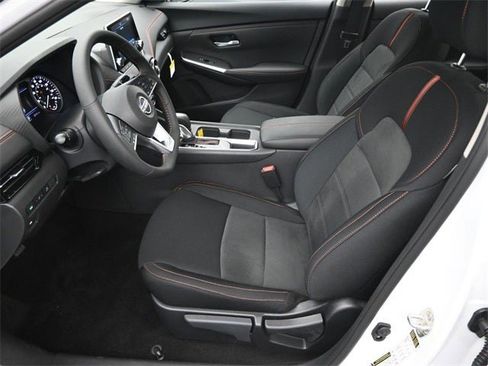 New 2025 Nissan Sentra SR image 9