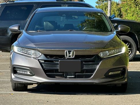 Used 2019 Honda Accord Sport image 5