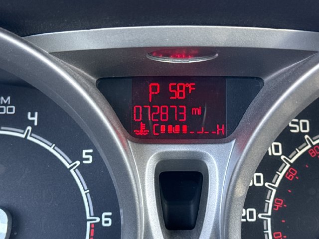 Used 2013 Ford Fiesta SE FWD image 26