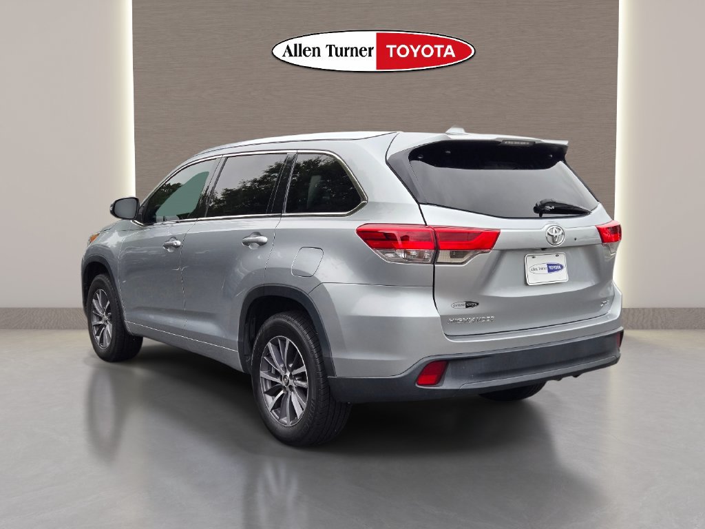 Used 2018 Toyota Highlander XLE FWD image 8