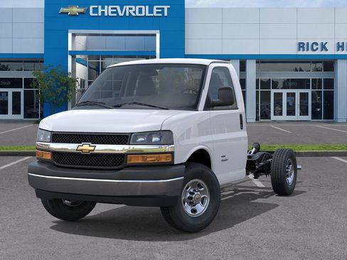 New 2026 Chevrolet Express 3500 w/ Power Convenience Package RWD image 8