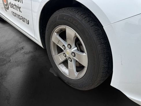 Used 2015 Chevrolet Malibu LS FWD image 4