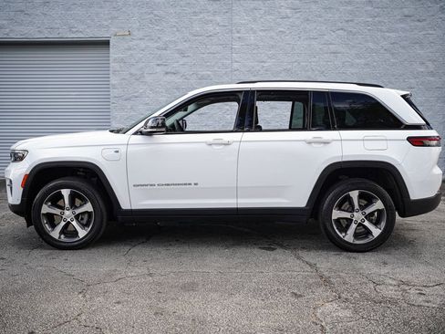 Used 2023 Jeep Grand Cherokee 4WD 4xe w/ Luxury Tech Group II image 10