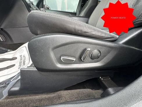 Used 2018 Ford Explorer XLT FWD image 13