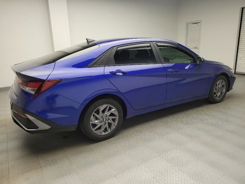 Used 2024 Hyundai Elantra SEL FWD image 10