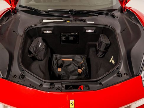 Certified 2019 Ferrari 488 GTB RWD image 39