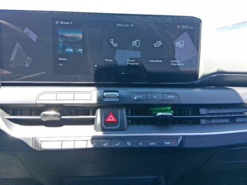Used 2025 Kia K4 FWD image 23