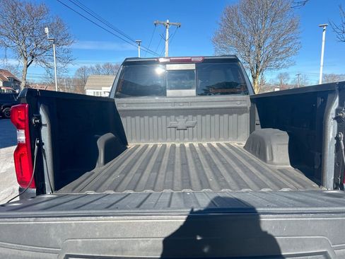 Used 2021 Chevrolet Silverado 1500 LT Trail Boss w/ Convenience Package II image 28