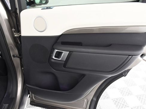 Used 2023 Land Rover Discovery S R-Dynamic AWD/4WD image 21