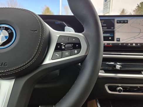 New 2026 BMW X5 xDrive50e w/ M Sport Package image 31