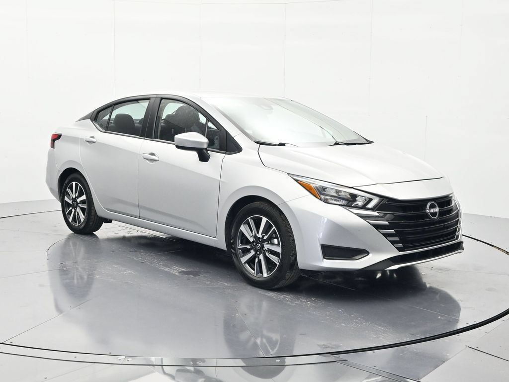 Used 2025 Nissan Versa SV FWD image 3