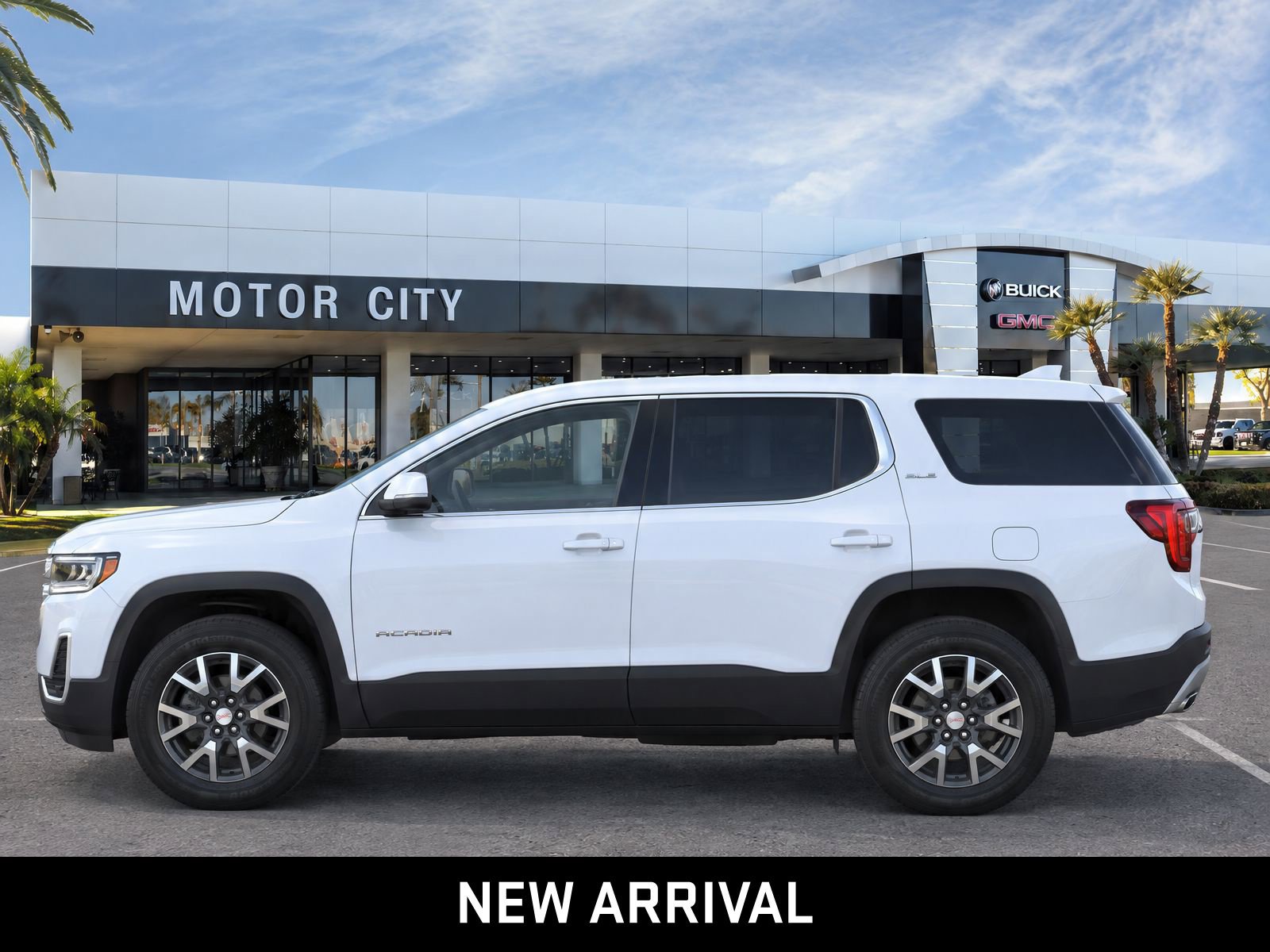 Certified 2023 GMC Acadia SLE w/ LPO, Cargo Package FWD image 6