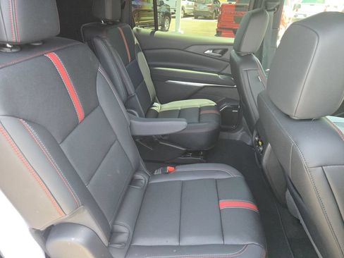 Certified 2026 Chevrolet Traverse RS FWD image 17