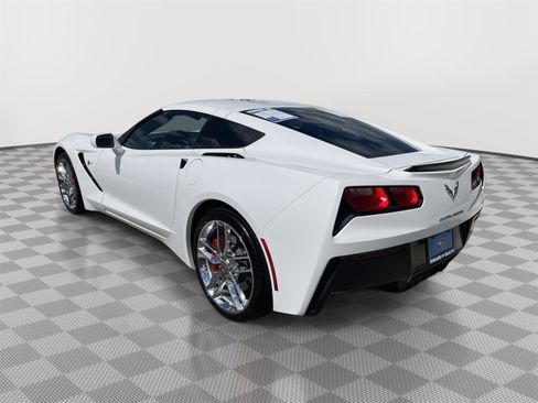 Used 2018 Chevrolet Corvette Stingray Coupe w/ Battery Protection Package RWD image 6
