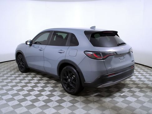 Used 2023 Honda HR-V Sport image 9