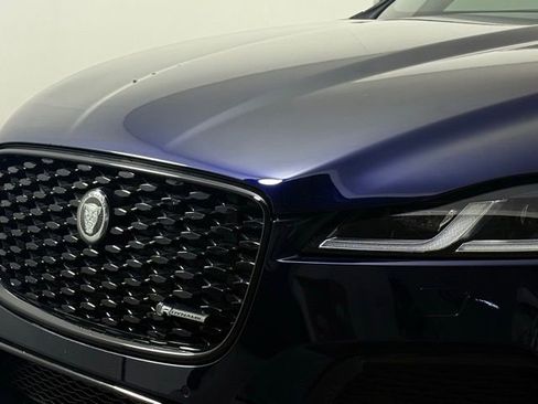New 2025 Jaguar F-PACE R-Dynamic S image 12