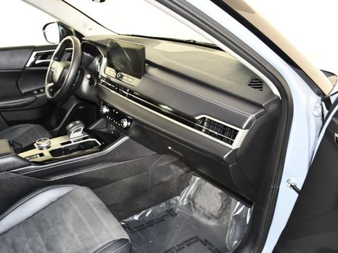 Used 2026 Mitsubishi Outlander AWD image 42