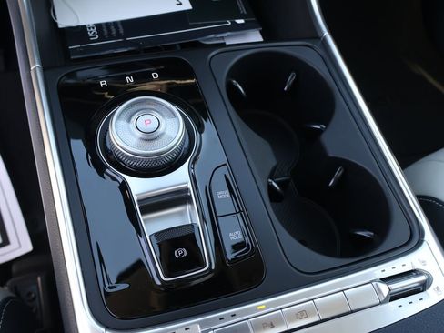 New 2026 Kia Carnival SX Prestige FWD image 35