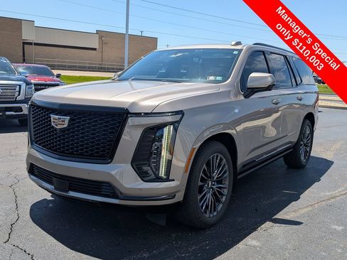 Used 2025 Cadillac Escalade Sport Platinum w/ LPO, Floor Liner Package AWD/4WD image 3