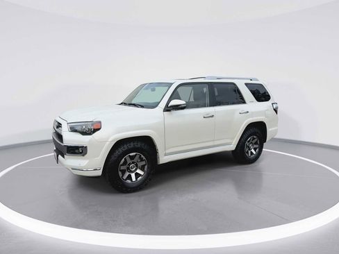Certified 2022 Toyota 4Runner Limited image 4