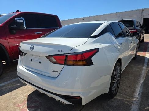 Used 2024 Nissan Altima 2.5 SL image 5