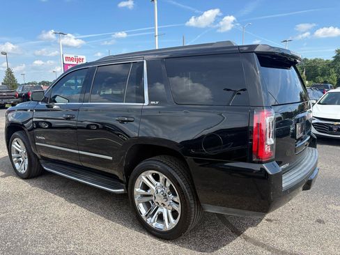 Used 2017 GMC Yukon SLT w/ Premium Edition AWD/4WD image 3