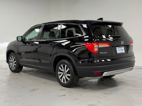 Used 2020 Honda Pilot EX image 3