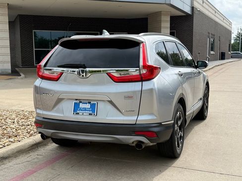 Used 2018 Honda CR-V Touring image 7