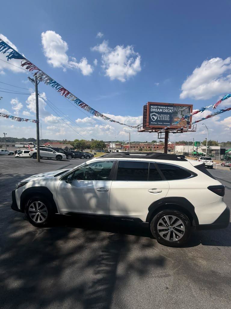 Used 2023 Subaru Outback Premium w/ Popular Package #1 AWD/4WD image 9