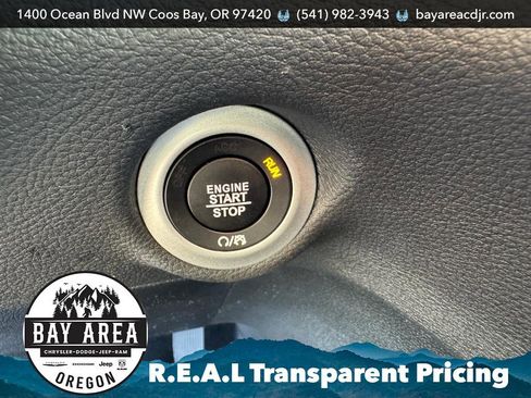 New 2026 Chrysler Pacifica Select w/ S Appearance Package FWD image 19