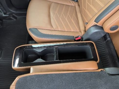 Used 2022 Nissan Pathfinder Platinum w/ Cargo Package image 7