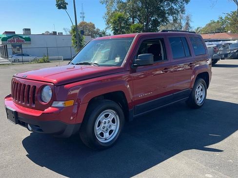 Used 2017 Jeep Patriot Sport w/ Power Value Group image 6