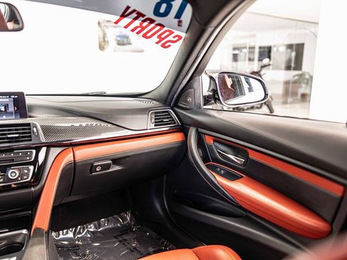 Used 2018 BMW M3 image 36