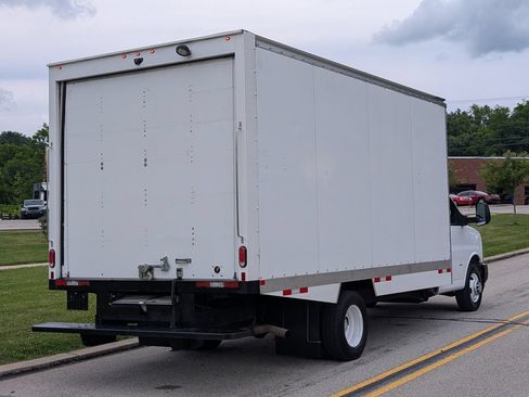 Used 2024 Chevrolet Express 3500 w/ Power Convenience Package RWD image 6