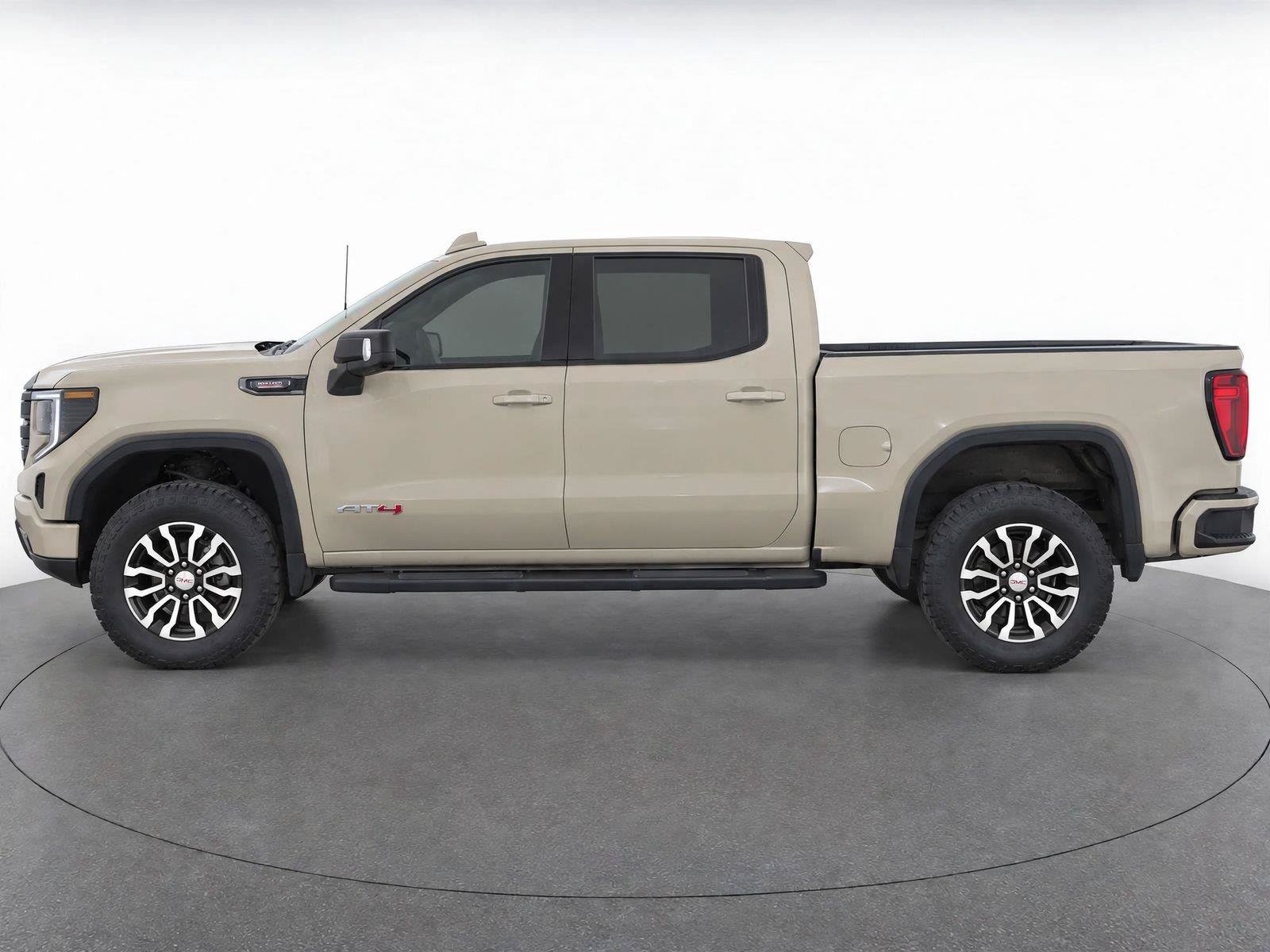 Used 2023 GMC Sierra 1500 AT4 AWD/4WD image 7