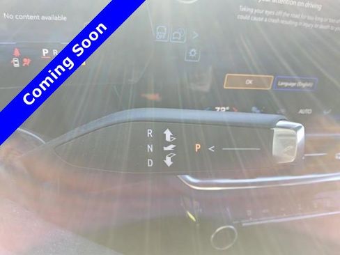 Used 2024 Chevrolet Equinox EV LT image 3