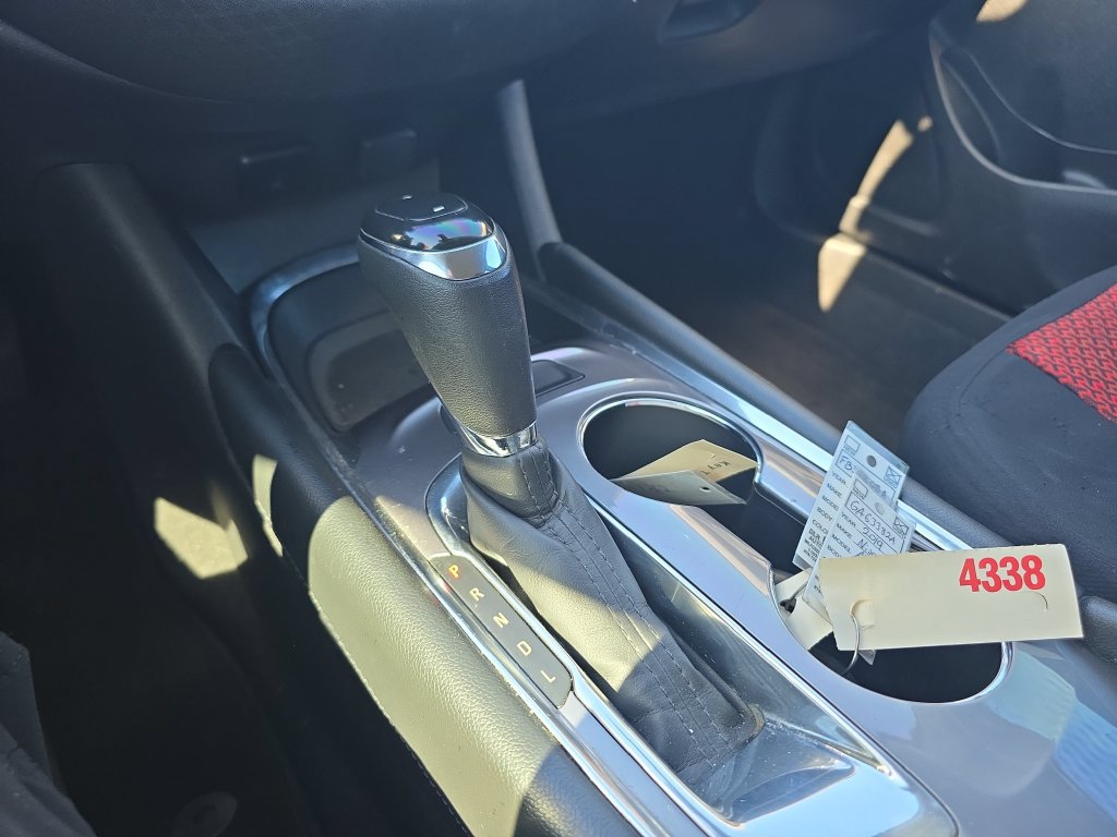 Used 2018 Chevrolet Malibu LT FWD image 35