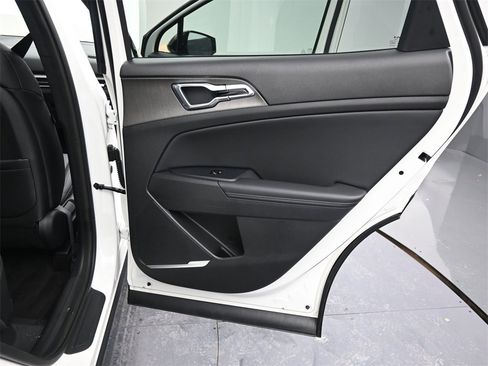 New 2026 Kia Sportage X-Line image 21