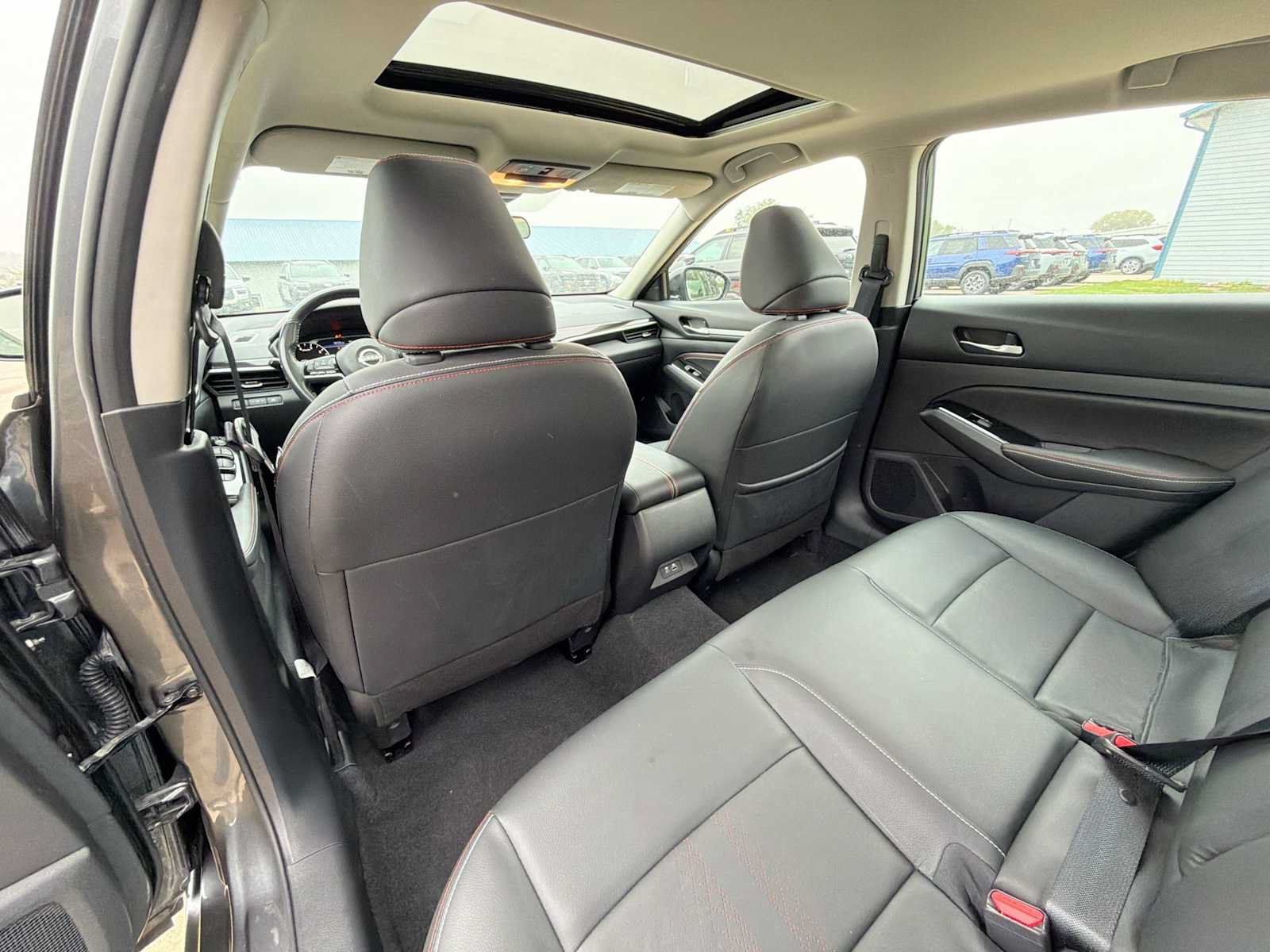 Used 2023 Nissan Altima 2.5 SR w/ SR Premium Package AWD/4WD image 15