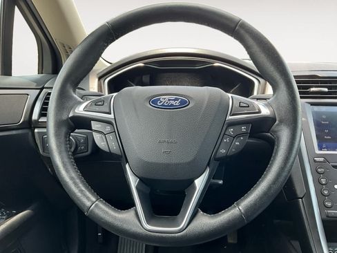 Used 2019 Ford Fusion Titanium FWD image 14