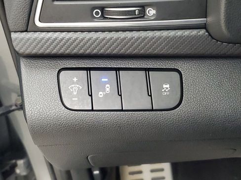 Used 2018 Hyundai Elantra Sport image 32