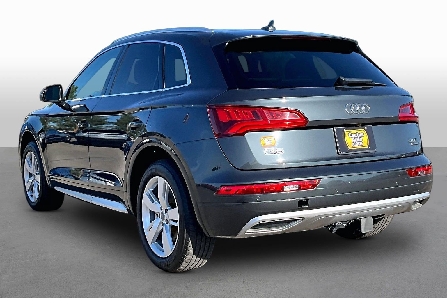 Used 2018 Audi Q5 2.0T Premium Plus w/ Premium Plus Package AWD/4WD image 11