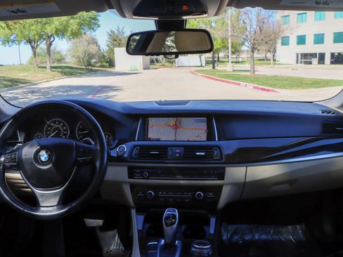 Used 2016 BMW 528i Sedan RWD image 25